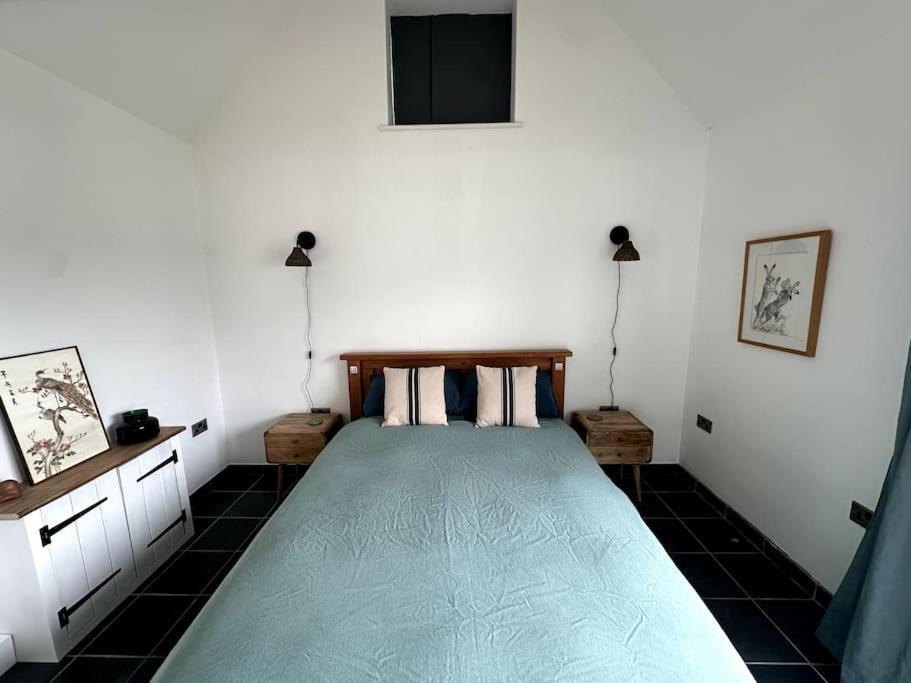 Apartment Mersea Kept Secret