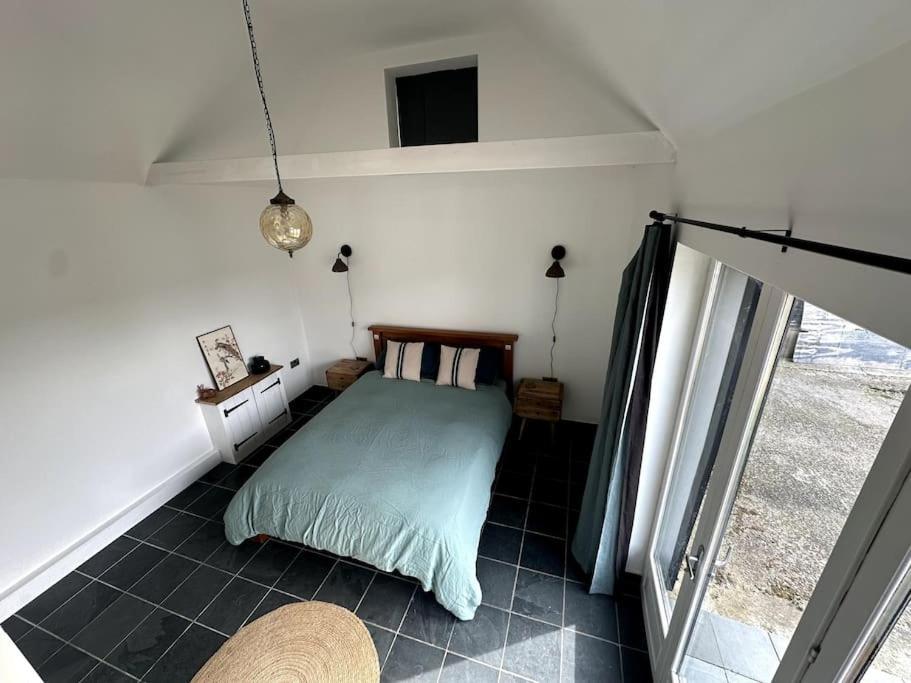 Apartment Mersea Kept Secret *